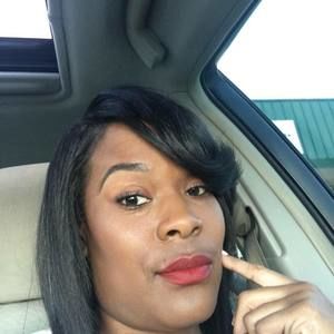 Meet your Posher, Akayesha